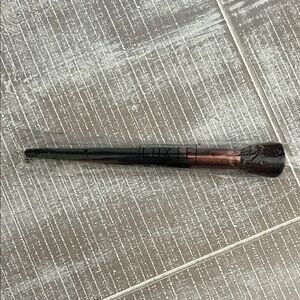 Luxie Black and Rose Gold Precision Brush